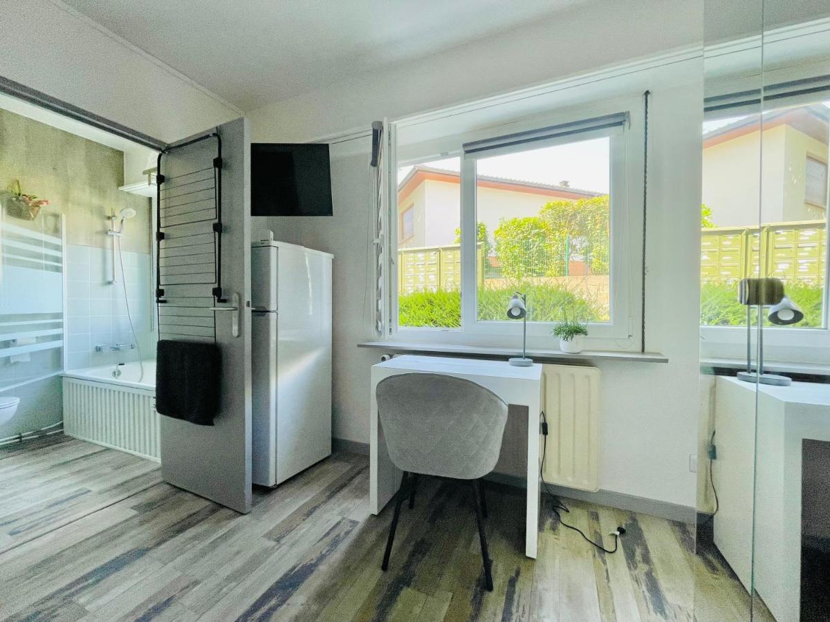 Dnn - Stylish Studio - Free Wifi, Netflix And Parking - Min Away To Basel And Airport - Dishwasher, Washing Machine Saint-Louis  Buitenkant foto